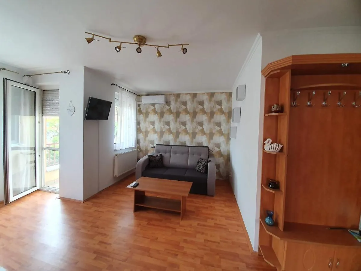 Fischer Apartman 3 Hajdúszoboszló 0*,